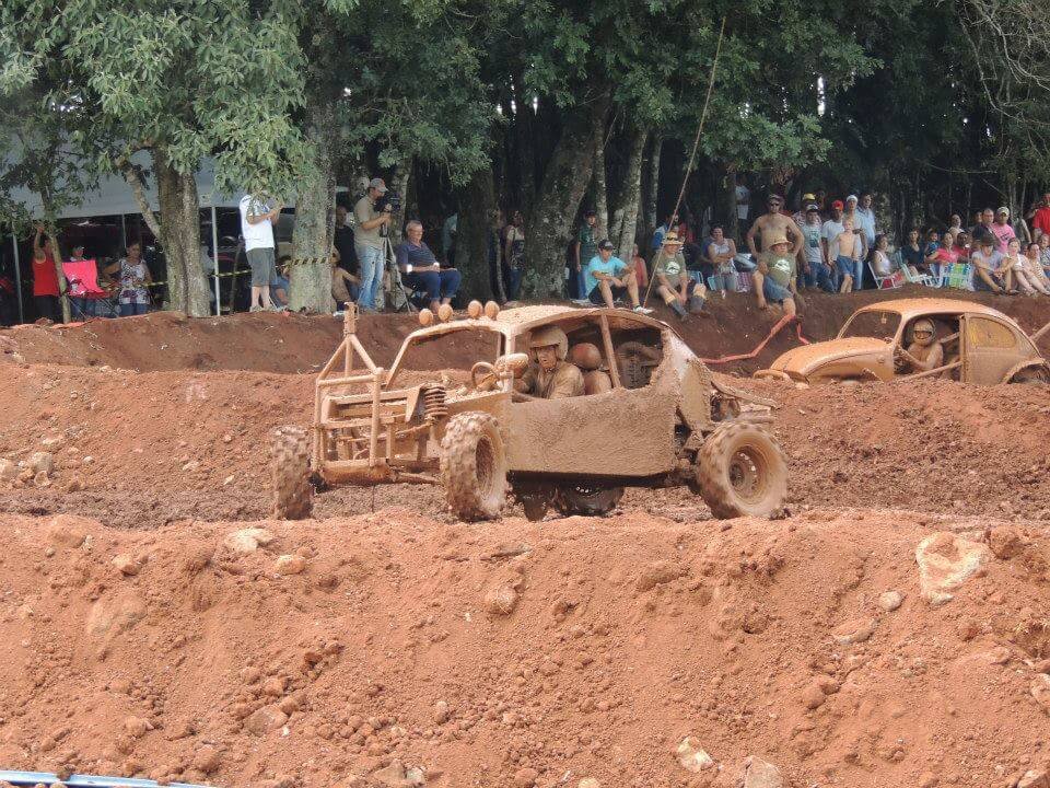 Corrida de gaiolas na lama é neste final de semana
