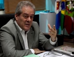 13-04-2012-21-32-55-sec.-seguranca-cesar-grubba12.04.12-foto-rosane-lima-14