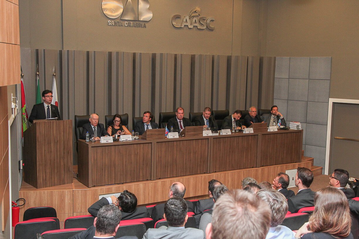 OAB/SC recomenda impeachment de Dilma e Temer ao Conselho Federal