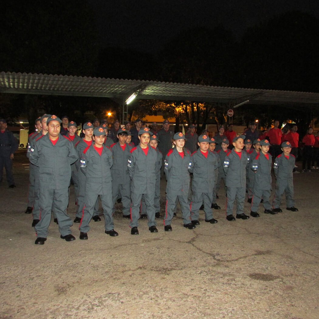 Corpo de Bombeiros forma turmas de CBAE e Bombeiros Mirins