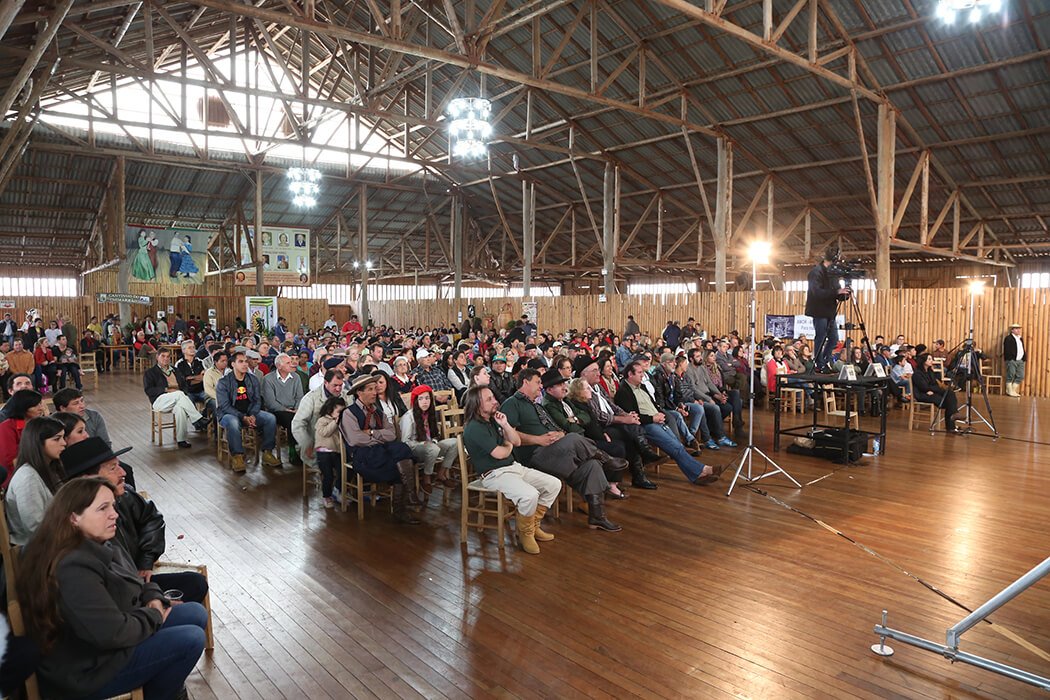 Semana Farroupilha encerra com 11º Encontro de Gaiteiros do Galpão Caipora Viu