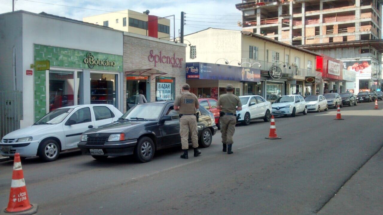 Polícia Militar realiza blitz educativa na Semana Nacional do Trânsito