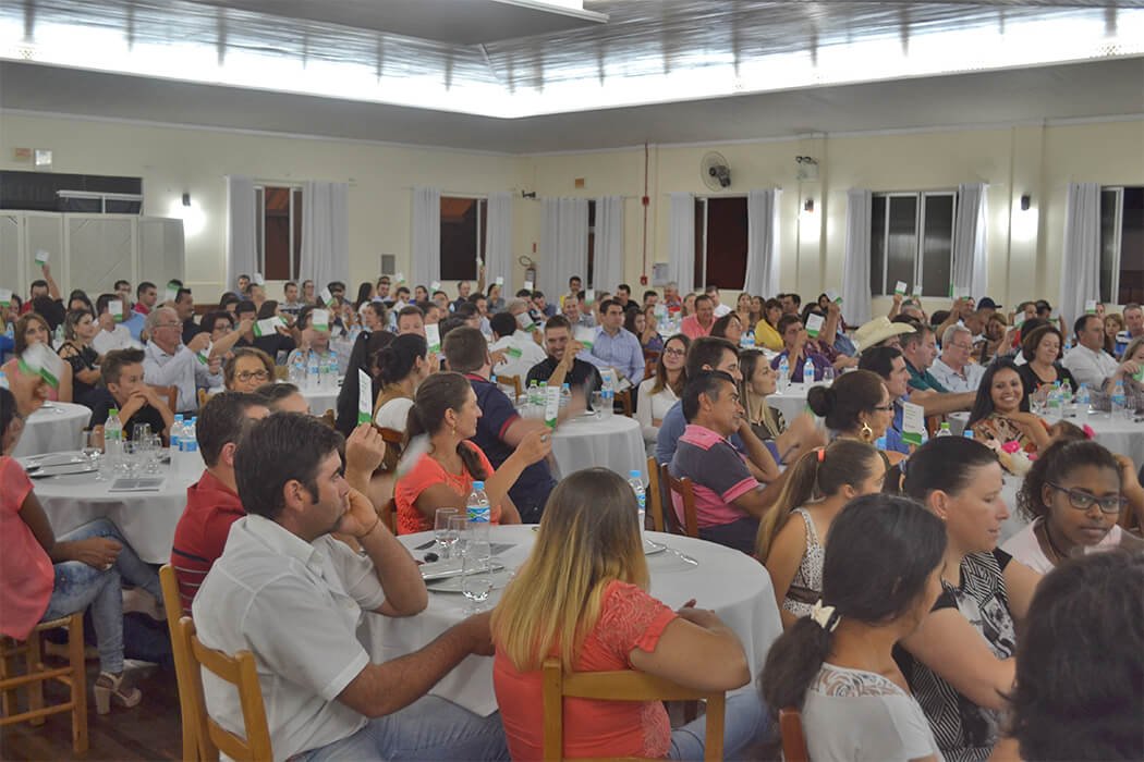 Sicredi realiza Assembleia em Campos Novos e apresenta nova marca