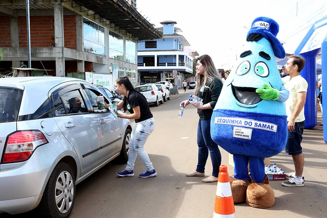 Samae realiza pedágio de sensibilização sobre o uso correto de água
