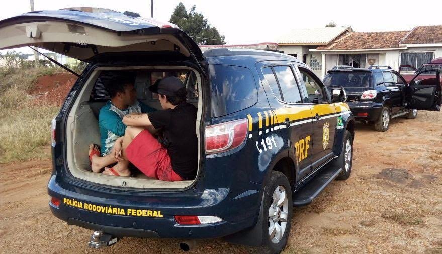 PRF recupera carro clonado na BR 470 em Campos Novos