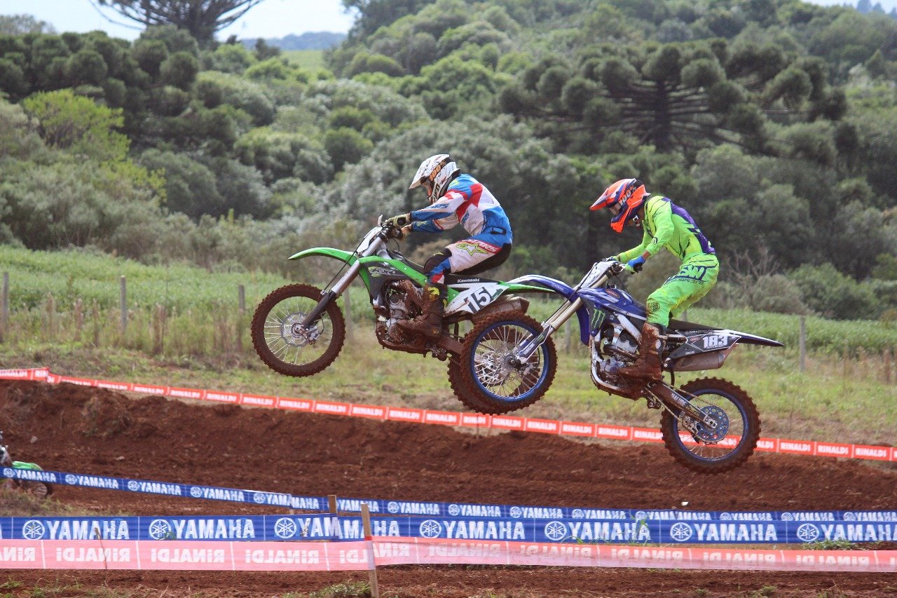 2º dia de competições da 1ª Etapa do Campeonato Catarinense de Motocross está acontecendo