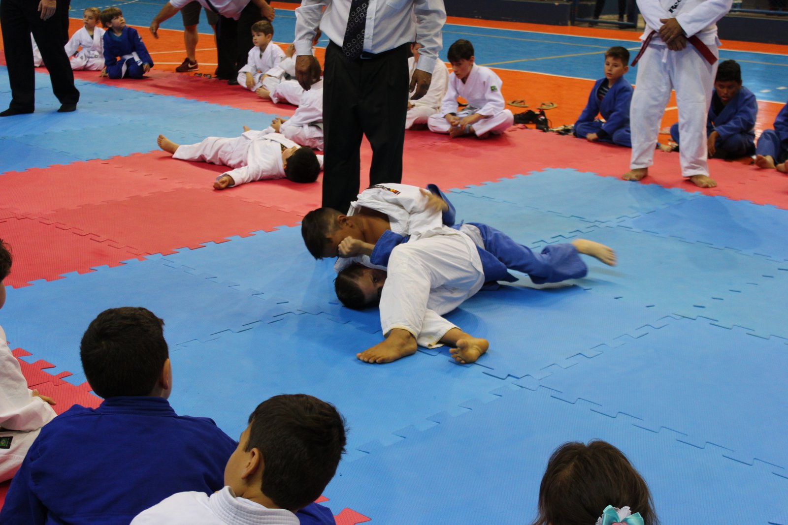 Campos Novos sedia campeonato estadual de judô com a maior delegação de atletas