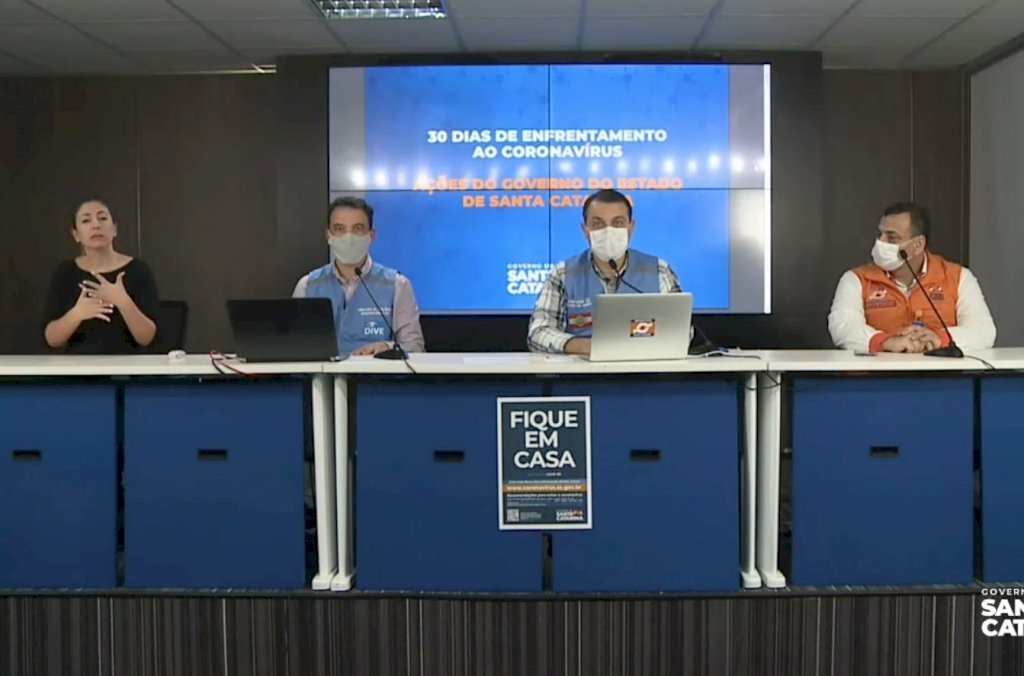 Governo anuncia edital para contratação de dez hospitais de campanha