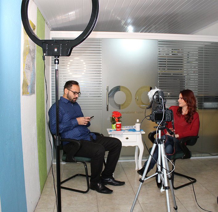 Presença Digital foi o tema da entrevista com Thais Colle