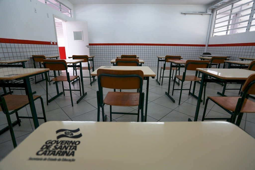 Alesc aprova PL que prevê retorno de aulas presenciais independente da matriz de risco