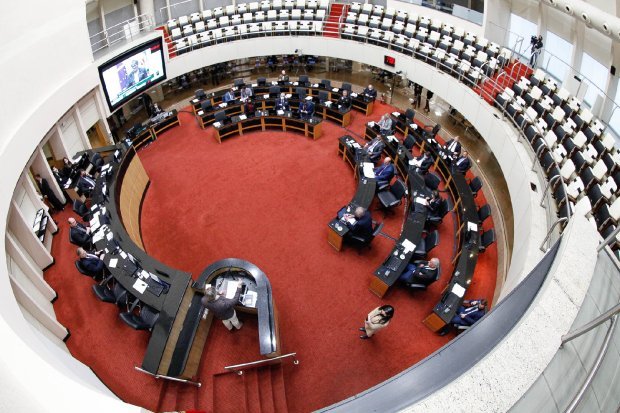 Estado garante nova remuneração mínima ao magistério