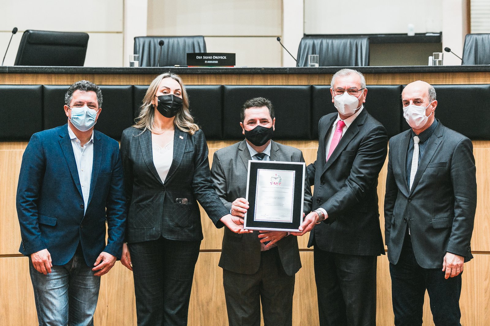 Adjori/SC é homenageada na Alesc pelos 40 anos de fundação