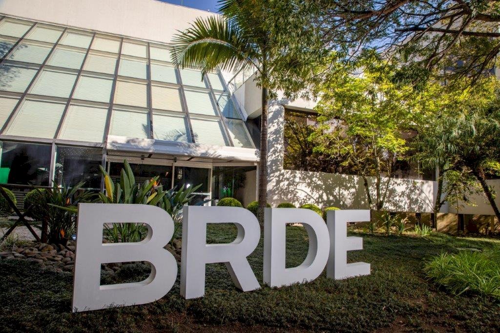 BRDE alcança recorde histórico de desempenho com R$ 4,1 bi de contratos