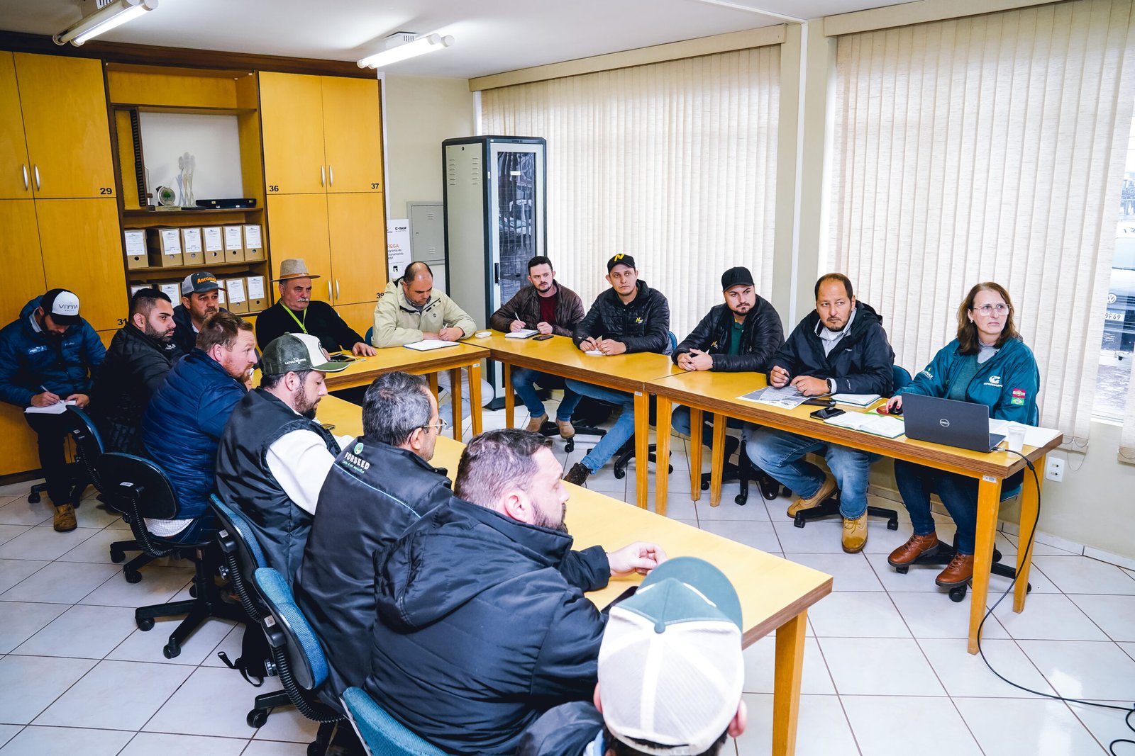 27º Show Tecnológico – Reunião com representantes de empresas de vegetais é realizada 