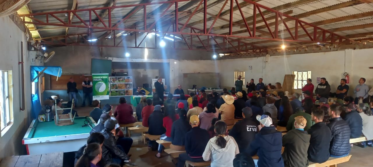Agricultores de Campos Novos (SC) obtêm documento definitivo da terra
