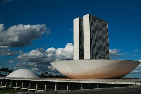 ELEIÇÕES 2022: Conheça os DEPUTADOS FEDERAIS e o SENADOR eleito por SANTA CATARINA