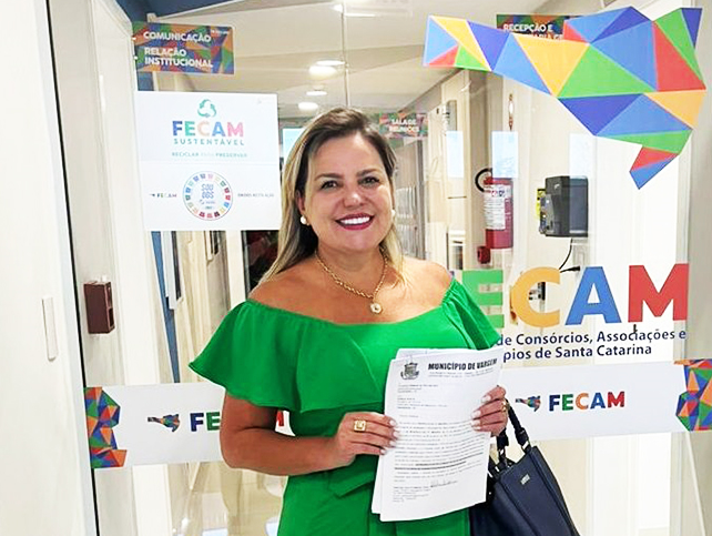 Prefeita de Vargem registra chapa para concorrer às eleições da FECAM