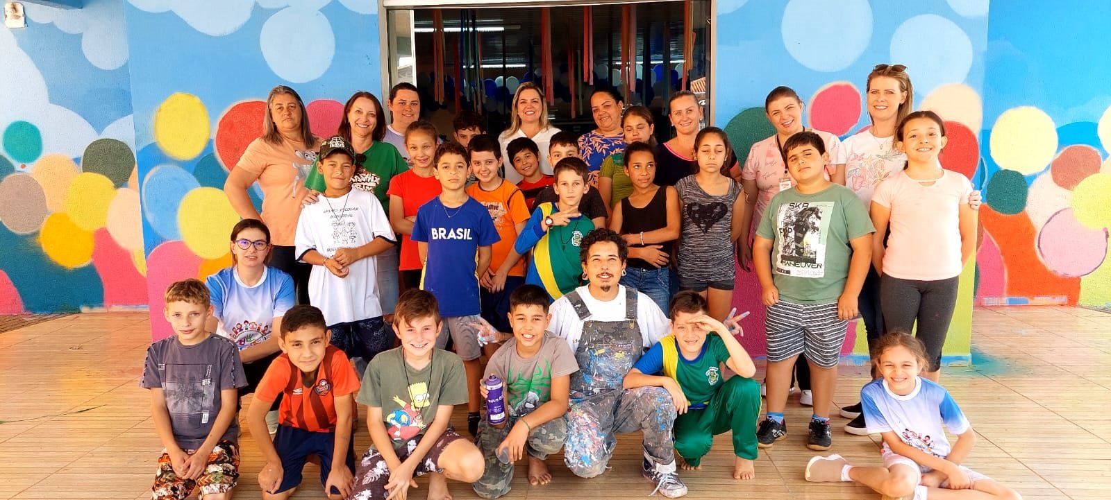 Crianças de Vargem participam de projeto de Grafite e combate ao bullying
