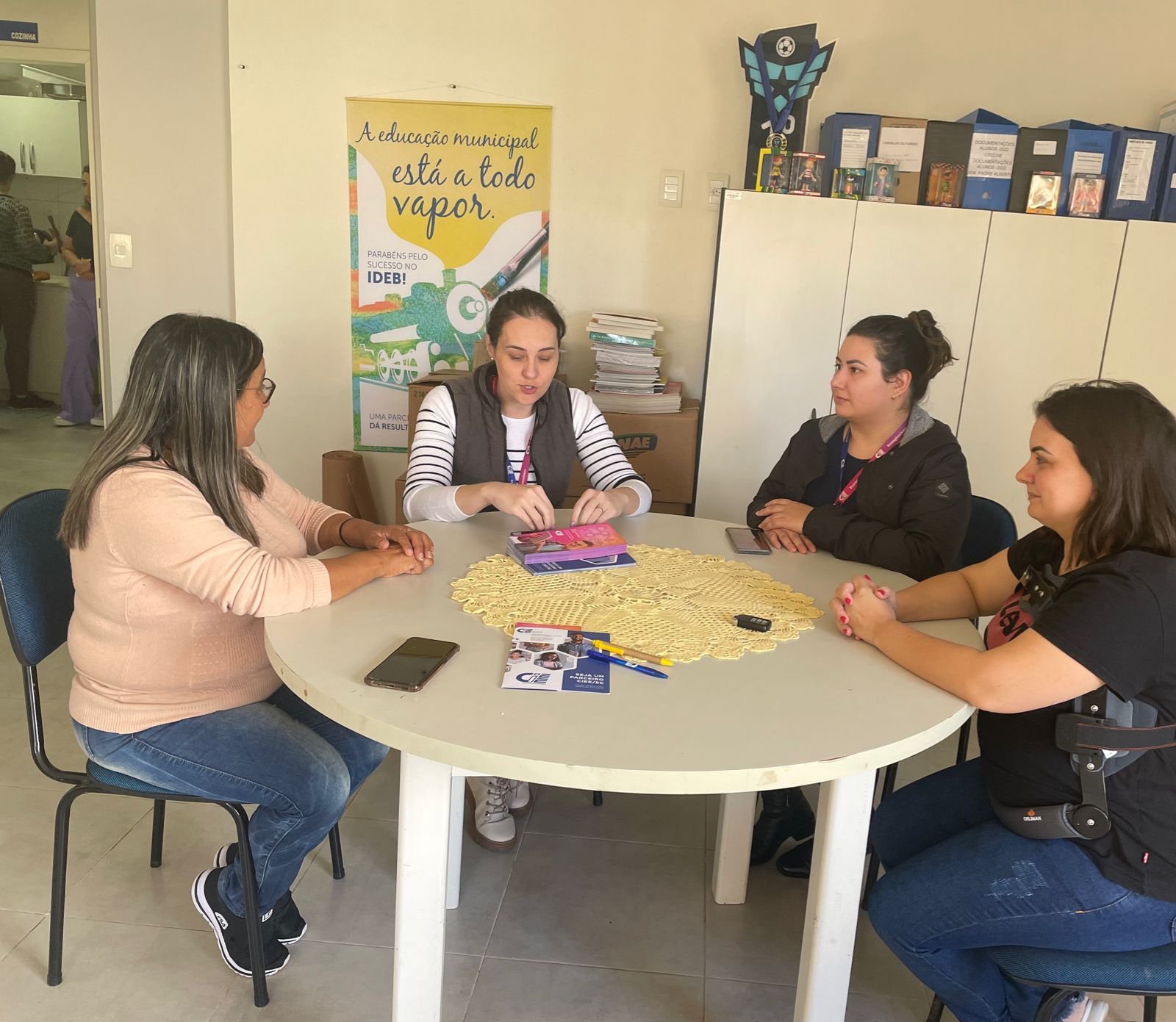 Secretarias de Vargem se reúnem para alinhar Programa de Estágio do Ciee