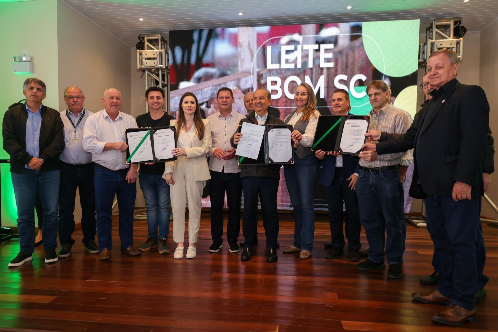 Governo do Estado lança o Programa Leite Bom SC para apoiar cadeia produtiva catarinense