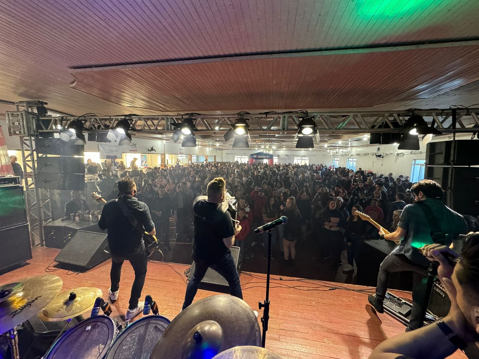 Simpatia FM comemora 13 anos