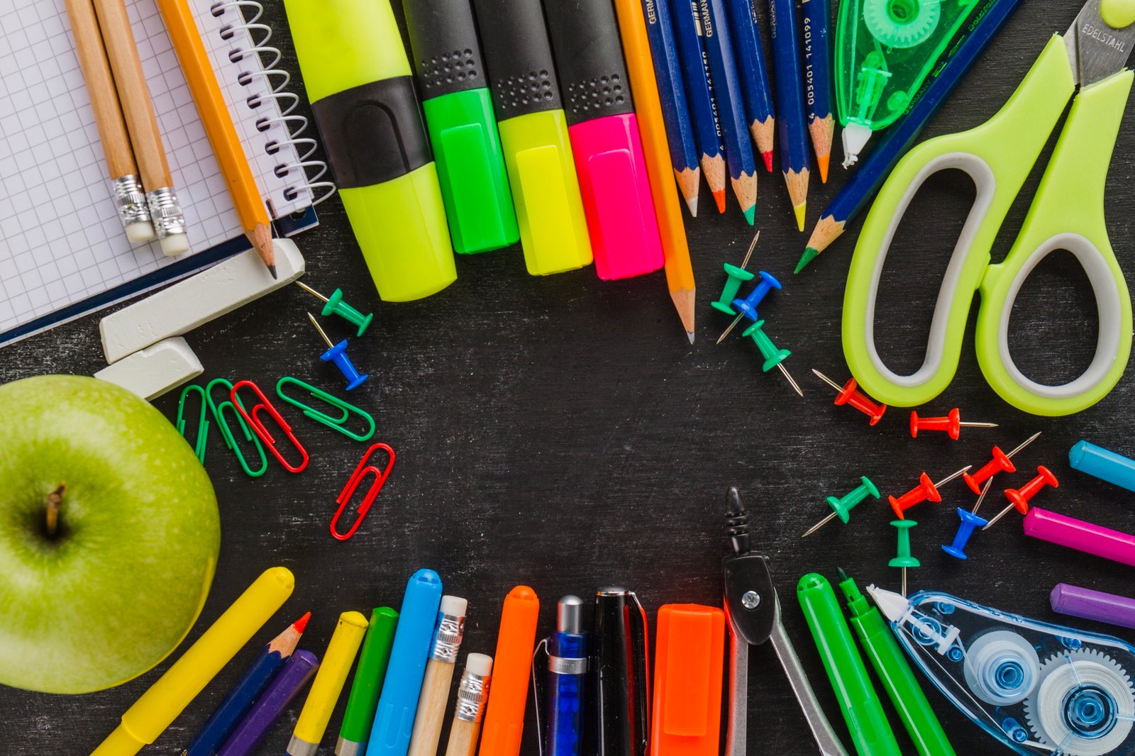 MATERIAL ESCOLAR: Confira cuidados na lista e nos preços