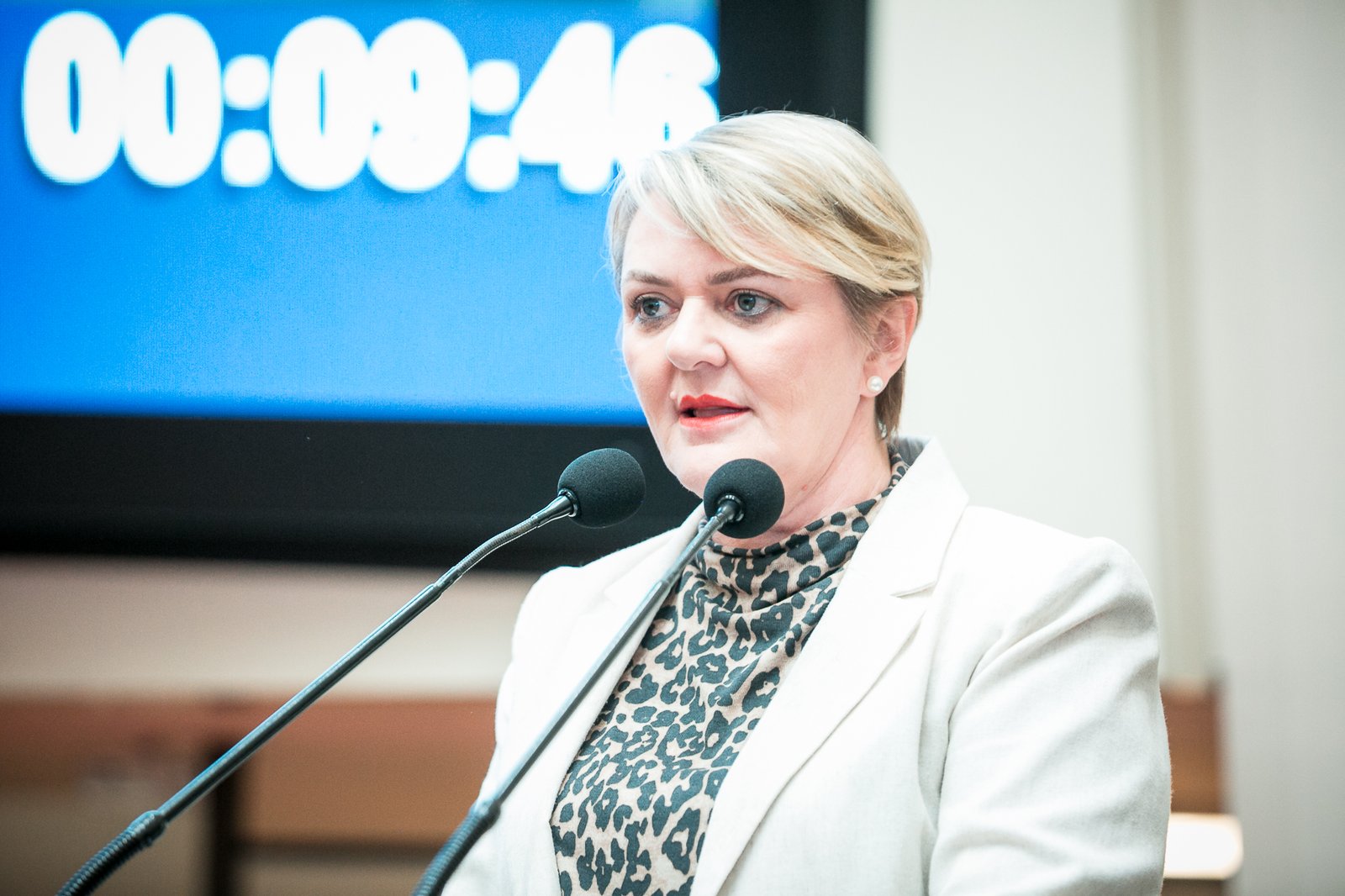 Deputada Luciane Carminatti alerta para os casos de violência nas escolas estaduais