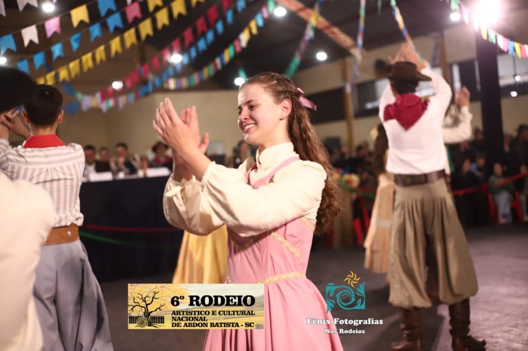 Clara Beatriz Demenech: orgulho abdonense e talento que ecoa nos palcos do tradicionalismo gaúcho
