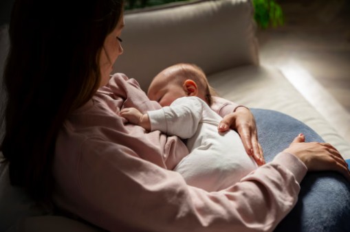 Meu leite empedrou: o que fazer para aliviar a dor e continuar amamentando