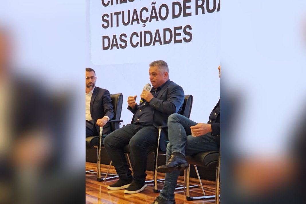 Prefeito de Chapecó afirma que cidade não tem moradores de rua e desafia: “Se tiver, me dá o nome”