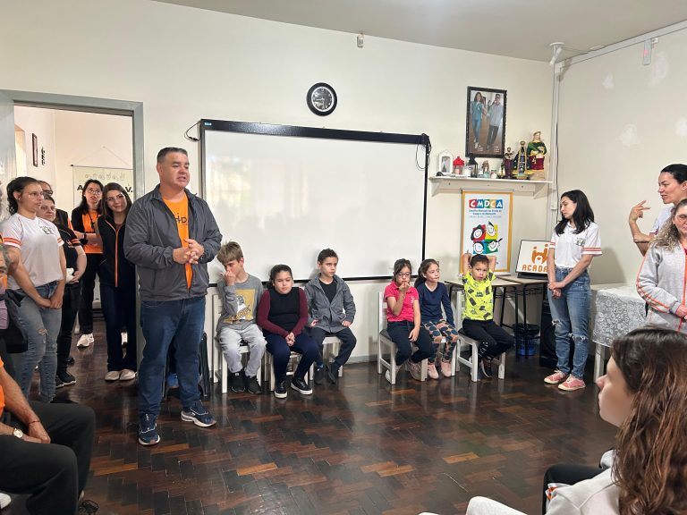 ACADAV inaugura “Sala Tecnológica” com financiamento de quase R$ 100 mil através do FIA