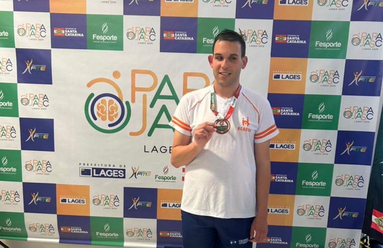 Campos Novos conquista suas primeiras medalhas na natação paradesportiva nos Parajasc 2025