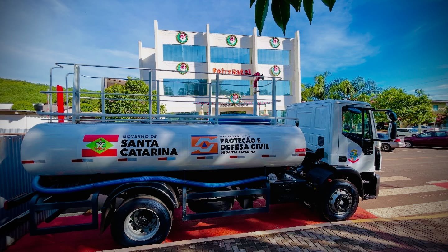 Abdon Batista recebe Caminhão para Defesa Civil