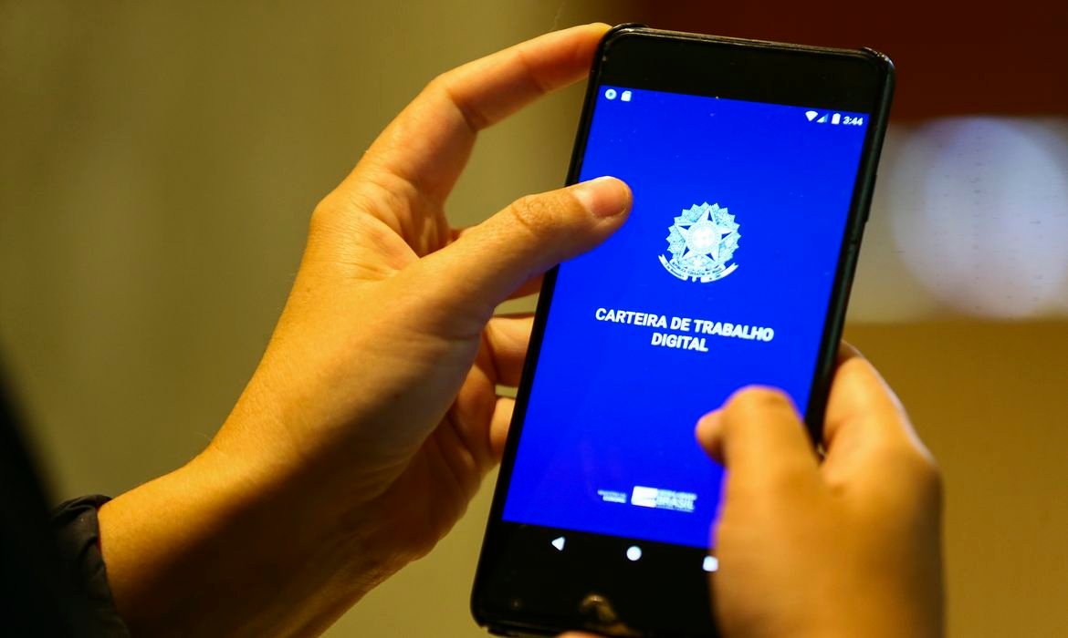 Saiba como consultar se tem direito ao abono salarial PIS/Pasep 2026