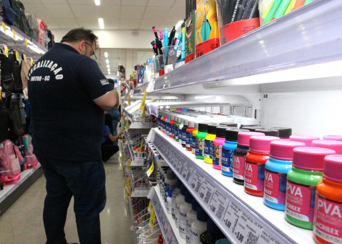 Imetro fiscaliza Material Escolar em Santa Catarina