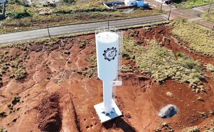 Novo reservatório de 100 mil litros é instalado no Loteamento Santa Clara