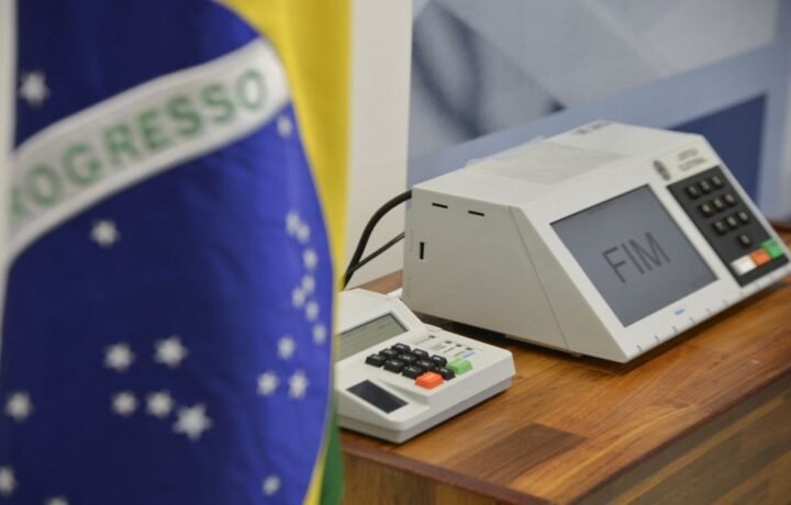 Saiba mais sobre os poderes e os deveres dos eleitos para o Congresso Nacional