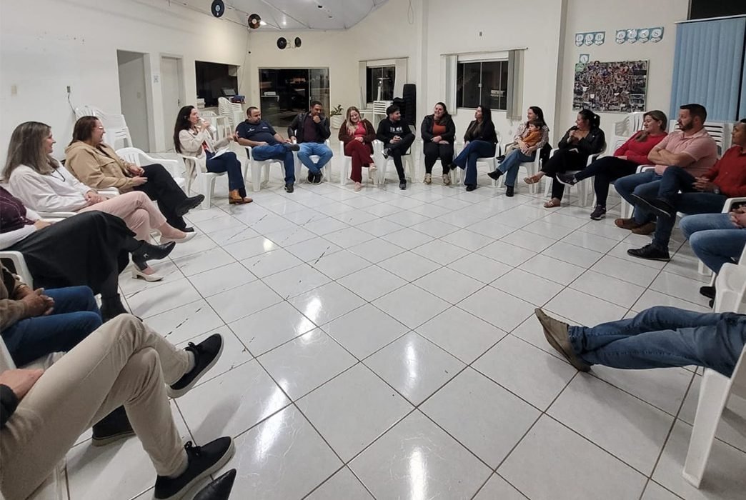 Preparar quem vai assumir a gestão, planejar a transição e conciliar diferentes visões de negócio são desafios que exigem tempo e organização.
