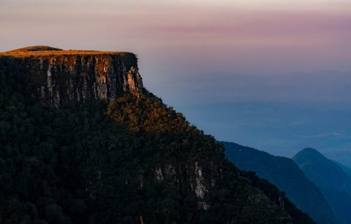 Santa Catarina registra temperaturas negativas, mas calor e temporais voltam ao longo da semana