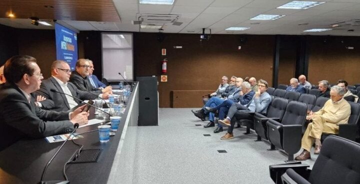 Crea-SC sedia evento sobre ampliação e modernização da malha rodoviária federal