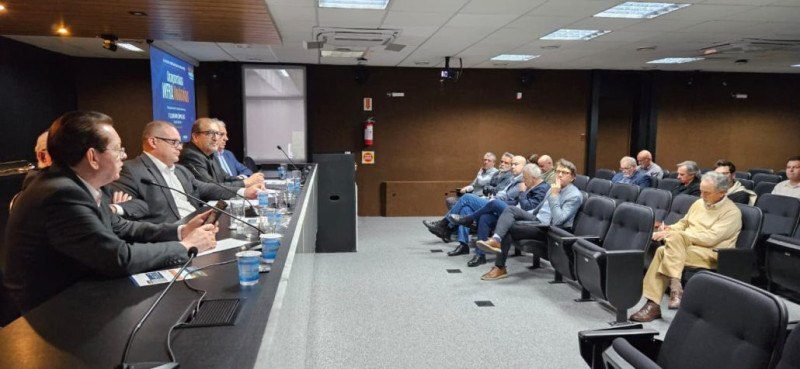 “O Crea-SC vai ser protagonista e podem contar conosco. Parabenizo todas as entidades envolvidas. Temos que nos mobilizar e buscar soluções de logística para um estado tão pujante e produtor quanto Santa Catarina”, afirmou Penter.
